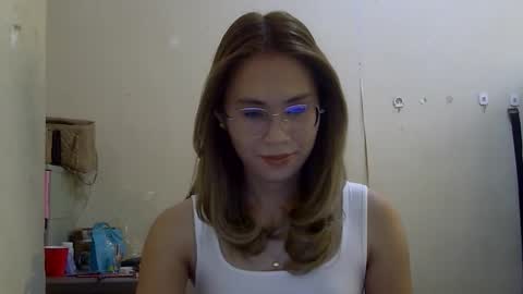 Snapshot of chelly4u69 chatting on 09-28-25, 04:51 chelly4u69 online show from 09-28-25, 04:51