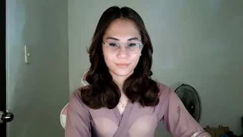 chelly4u69 online show from 06-05-26, 11:05