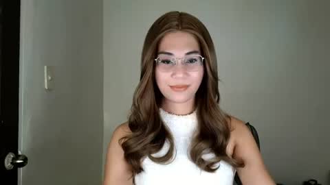 Snapshot of chelly4u69 chatting on 06-25-26, 02:00 chelly4u69 online show from 06-25-26, 02:00