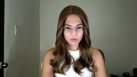 Snapshot of chelly4u69 chatting on 06-25-26, 12:31 chelly4u69 online show from 06-25-26, 12:31