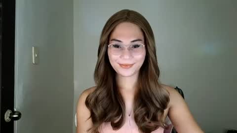 Snapshot of chelly4u69 chatting on 06-29-26, 10:15 chelly4u69 online show from 06-29-26, 10:15