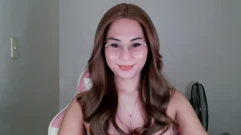 Snapshot of chelly4u69 chatting on 07-14-26, 10:21 chelly4u69 online show from 07-14-26, 10:21