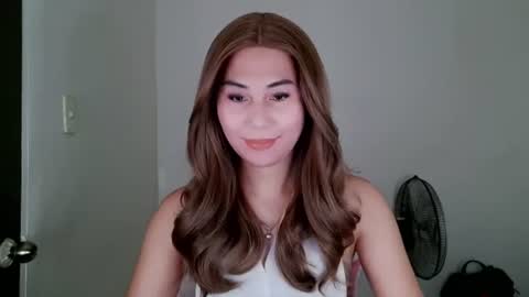 Snapshot of chelly4u69 chatting on 07-23-26, 12:02 chelly4u69 online show from 07-23-26, 12:02