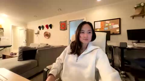 Snapshot of chellybear101 chatting on 11-05-25, 02:00 chellybear101 online show from 11-05-25, 02:00