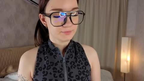 Alice online show from 05-27-26, 06:49