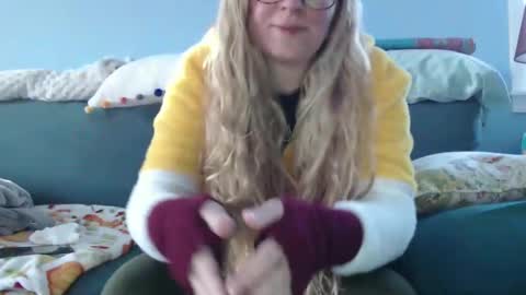 Chelsea online show from 02-21-25, 08:49