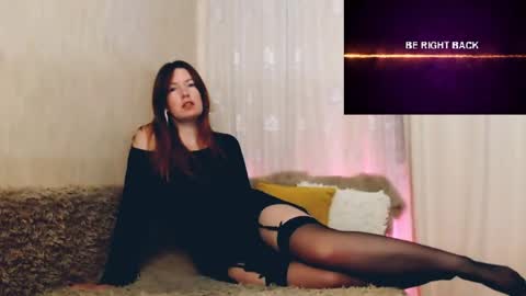 Snapshot of chelsey_rayne chatting on 05-24-26, 05:07 Instagram faroffland online show from 05-24-26, 05:07
