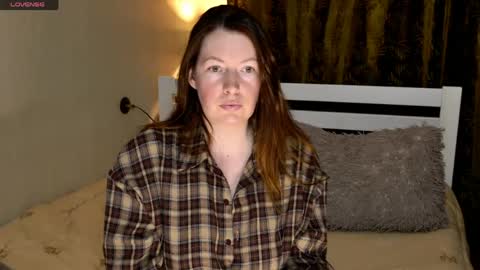 Snapshot of chelsey_rayne chatting on 05-31-26, 08:21 Instagram faroffland online show from 05-31-26, 08:21