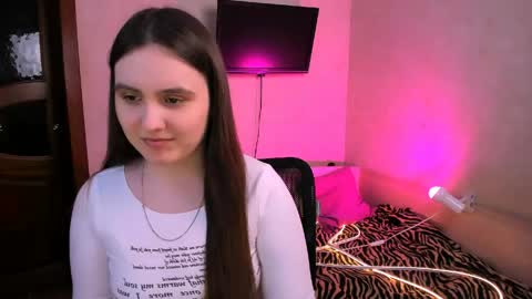 Snapshot of chelsyluxex chatting on 06-01-26, 12:18 Chelsy Luxe online show from 06-01-26, 12:18