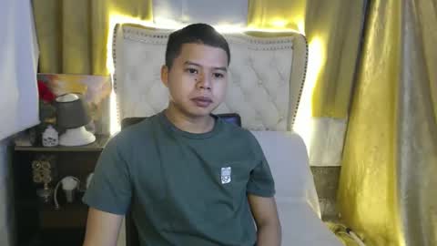 Snapshot of cheno_69 chatting on 11-10-25, 09:52 im cheno online show from 11-10-25, 09:52