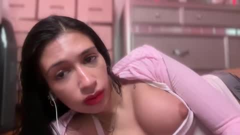 Snapshot of cherliecarmen chatting on 01-27-25, 04:33 cherliecarmen online show from 01-27-25, 04:33