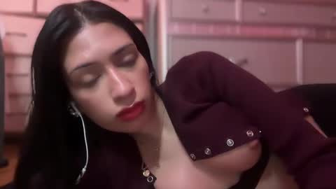 Snapshot of cherliecarmen chatting on 02-07-25, 04:24 cherliecarmen online show from 02-07-25, 04:24