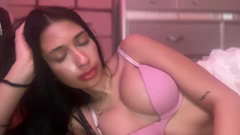 Snapshot of cherliecarmen chatting on 02-13-25, 11:15 cherliecarmen online show from 02-13-25, 11:15