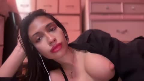 Snapshot of cherliecarmen chatting on 02-26-25, 08:00 cherliecarmen online show from 02-26-25, 08:00