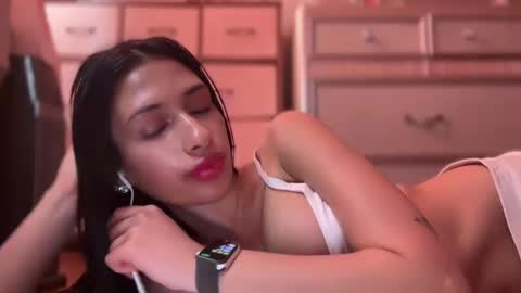 Snapshot of cherliecarmen chatting on 03-01-25, 10:21 cherliecarmen online show from 03-01-25, 10:21