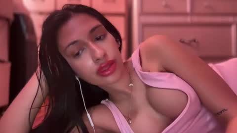 Snapshot of cherliecarmen chatting on 03-09-25, 08:21 cherliecarmen online show from 03-09-25, 08:21