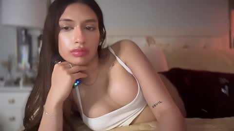 Snapshot of cherliecarmen chatting on 10-10-25, 08:24 cherliecarmen online show from 10-10-25, 08:24