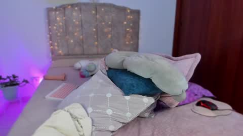 cherries_and_wine_ online show from 12-01-24, 09:04