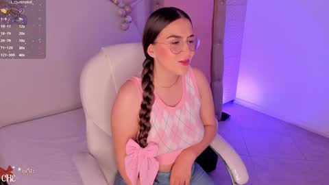 Snapshot of cherry_blond_ chatting on 12-18-24, 11:56 Cherry online show from 12-18-24, 11:56