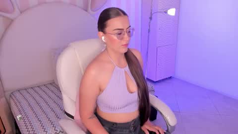 Snapshot of cherry_blond_ chatting on 09-26-25, 08:57 Cherry online show from 09-26-25, 08:57