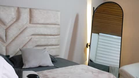 cherry_bunnyx online show from 06-04-26, 04:40
