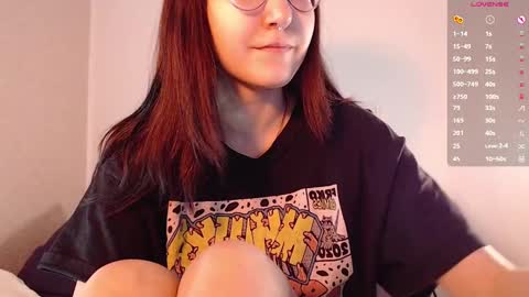 Snapshot of cherry_hazzze chatting on 03-09-25, 01:26 Cheryl online show from 03-09-25, 01:26