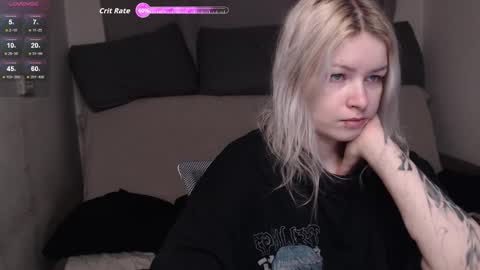 Snapshot of cherry_night666 chatting on 12-16-25, 11:43 Morty online show from 12-16-25, 11:43