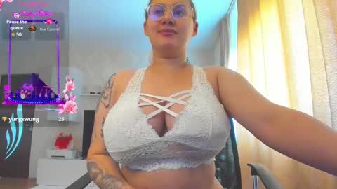Snapshot of cherry_pie_69 chatting on 12-16-24, 07:48 mayra online show from 12-16-24, 07:48