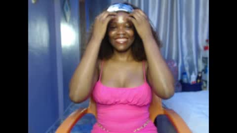 Sophie online show from 05-16-26, 06:32