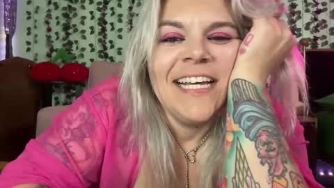 CherryBombBomb online show from 05-31-26, 06:10