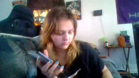 Snapshot of cherrybomb454 chatting on 10-29-25, 07:04 cherrybomb454 online show from 10-29-25, 07:04