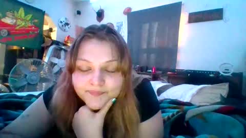 Snapshot of cherrybomb454 chatting on 11-03-25, 01:12 cherrybomb454 online show from 11-03-25, 01:12