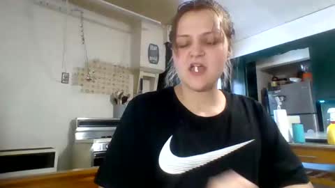 Snapshot of cherrybomb454 chatting on 12-04-25, 04:59 cherrybomb454 online show from 12-04-25, 04:59