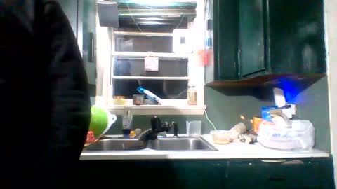 Snapshot of cherrybomb454 chatting on 12-14-25, 11:20 cherrybomb454 online show from 12-14-25, 11:20