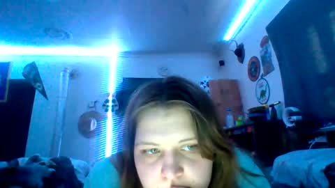 cherrybomb454 online show from 12-18-25, 03:40