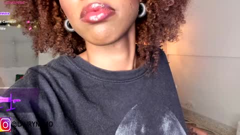 Snapshot of cherrybr_ chatting on 12-26-24, 09:58 Cherry Lady online show from 12-26-24, 09:58