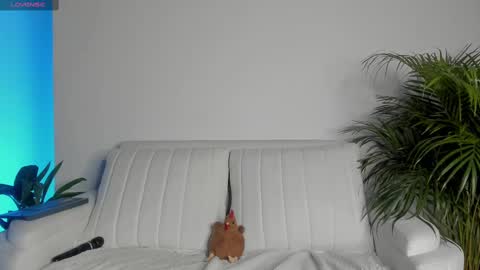 Snapshot of cherrybr_ chatting on 10-02-25, 02:40 Cherry Lady online show from 10-02-25, 02:40