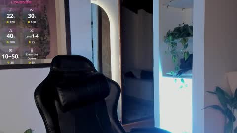 Snapshot of cherrybr_ chatting on 12-04-25, 02:10 Cherry Lady online show from 12-04-25, 02:10