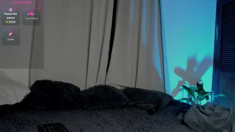Snapshot of cherrybr_ chatting on 01-11-26, 03:44 Cherry Lady online show from 01-11-26, 03:44
