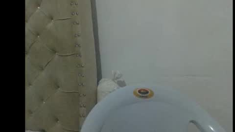 cherry online show from 11-19-25, 02:33