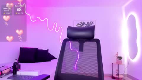 Snapshot of cherrydollxx chatting on 09-27-25, 11:59 C H E R R Y online show from 09-27-25, 11:59