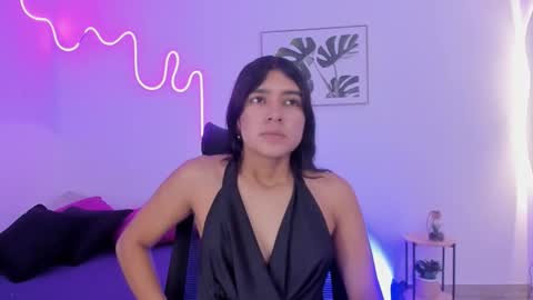 Snapshot of cherrydollxx chatting on 10-11-25, 11:20 C H E R R Y online show from 10-11-25, 11:20