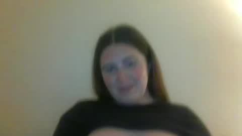 Snapshot of cherryjune chatting on 12-17-25, 11:44 CherryJune online show from 12-17-25, 11:44