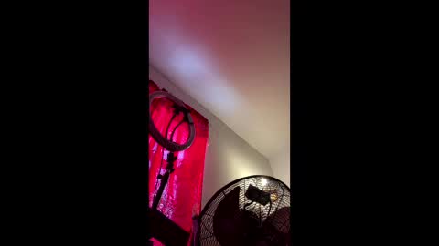 Snapshot of cherrykrack chatting on 10-19-25, 01:34 cherrykrack online show from 10-19-25, 01:34