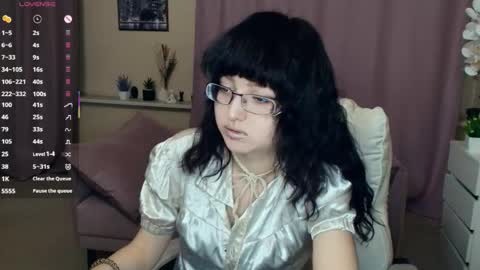 Isabel online show from 05-25-26, 06:58