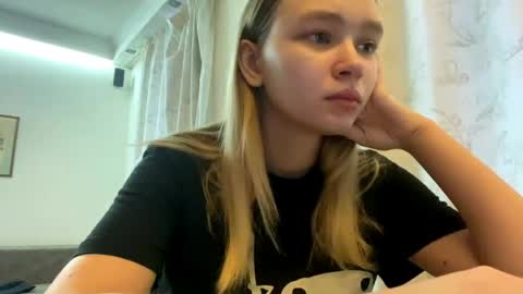 Lei online show from 03-28-26, 05:51