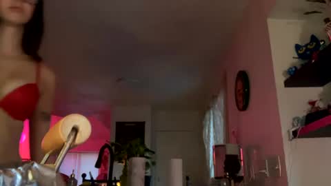 Snapshot of cherrynovaxo chatting on 07-10-26, 01:43 cherrynovaxo online show from 07-10-26, 01:43