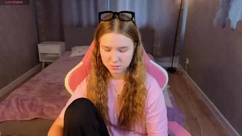 Snapshot of cherryyy_bliss chatting on 07-29-26, 01:26 Cherryyy Bliss online show from 07-29-26, 01:26