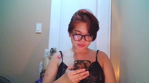 Snapshot of chesca_sweetie chatting on 02-05-26, 04:44 chesca online show from 02-05-26, 04:44