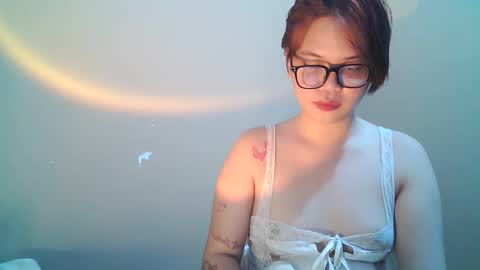 Snapshot of chesca_sweetie chatting on 02-17-26, 01:29 chesca online show from 02-17-26, 01:29